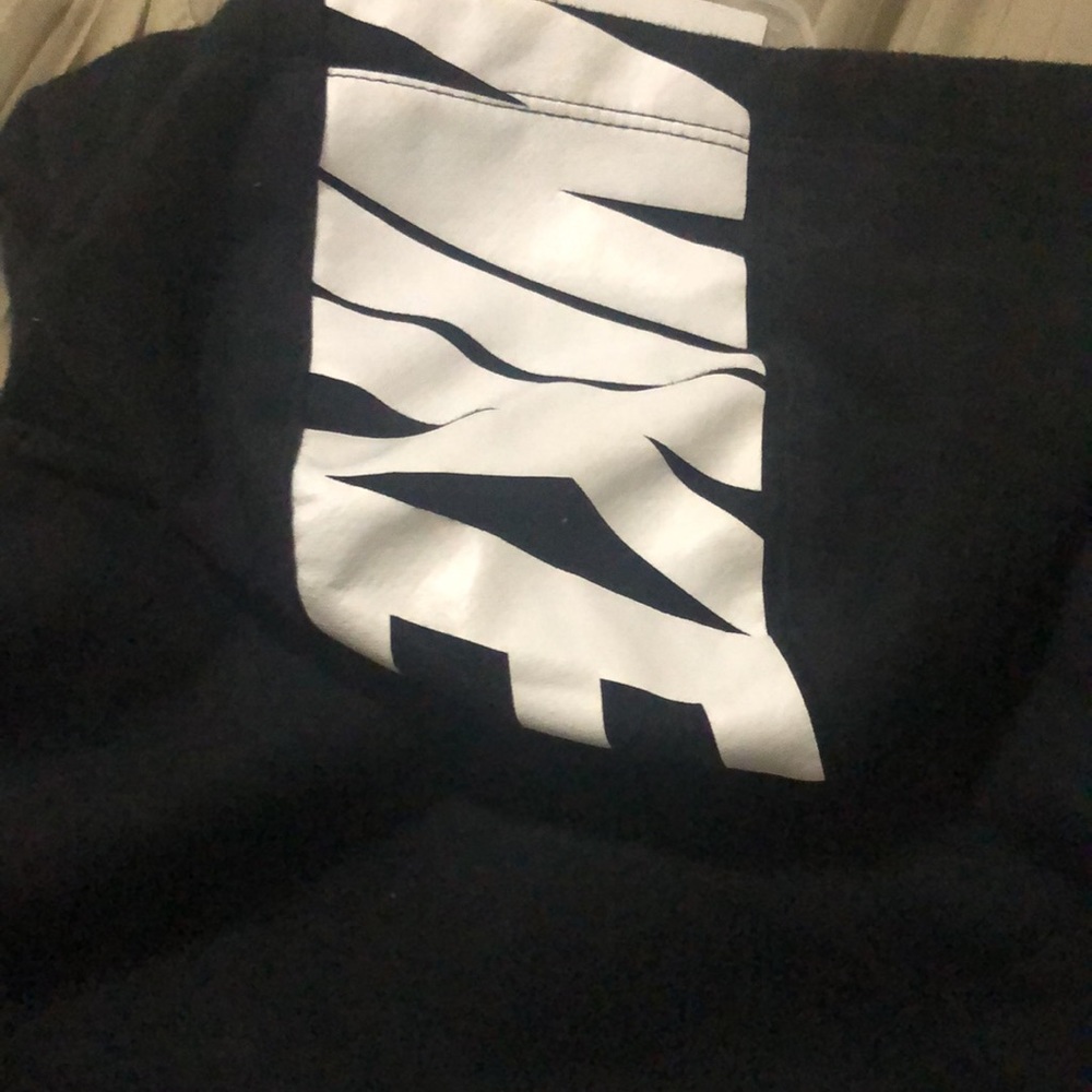 Girl’s Nike Hoodie - Picture 3 of 4